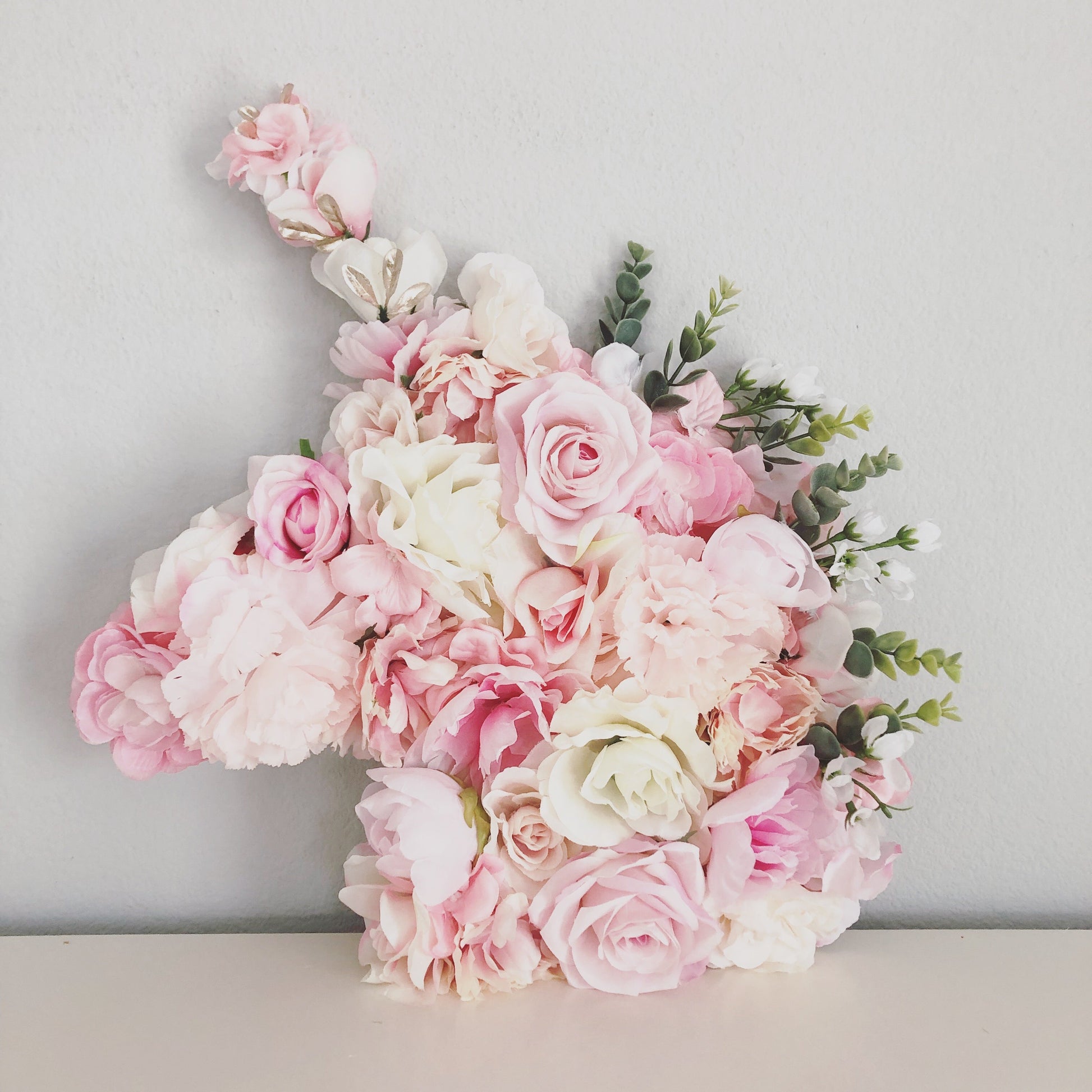 Unicorn girl birthday party decor