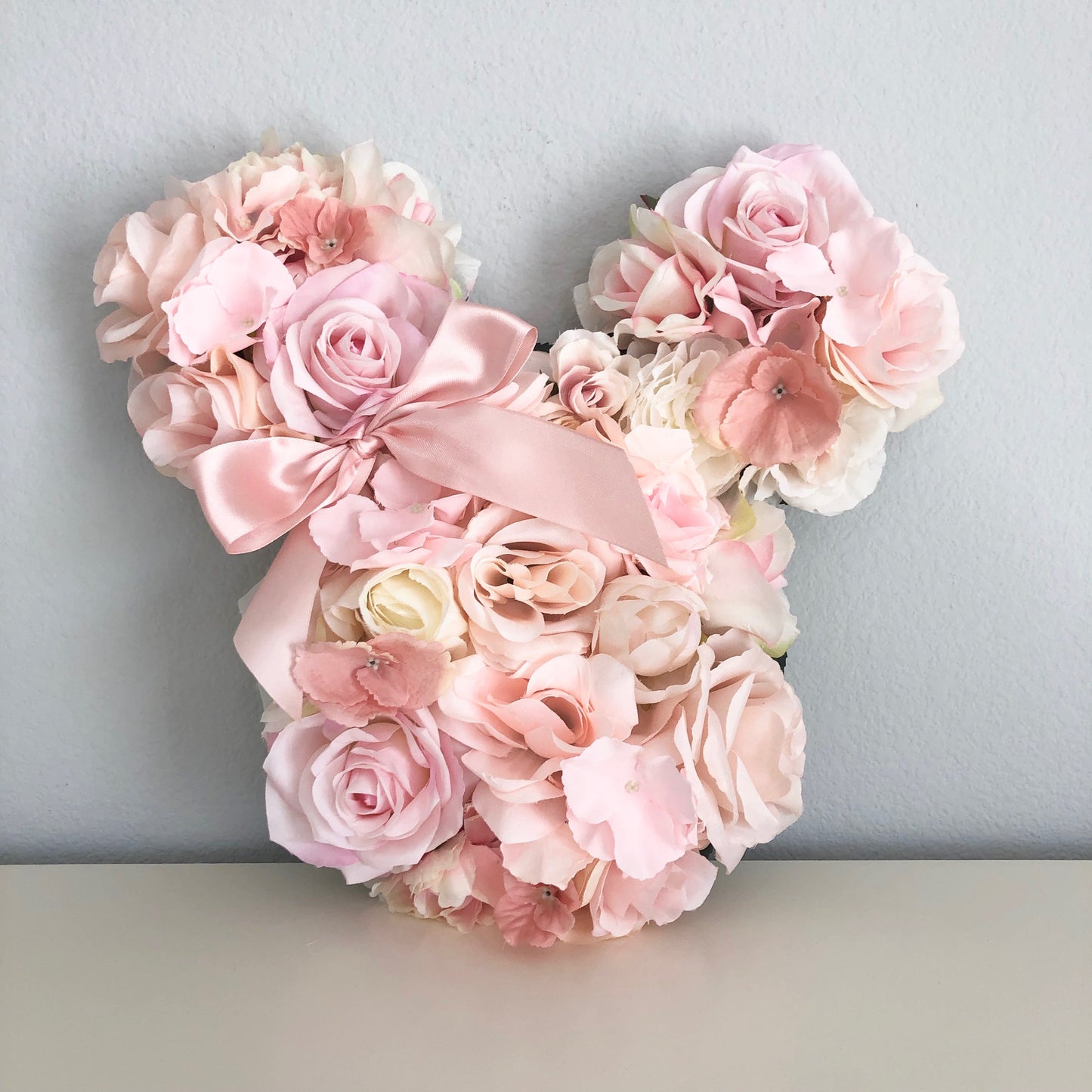 Minnie mouse birthday theme decor