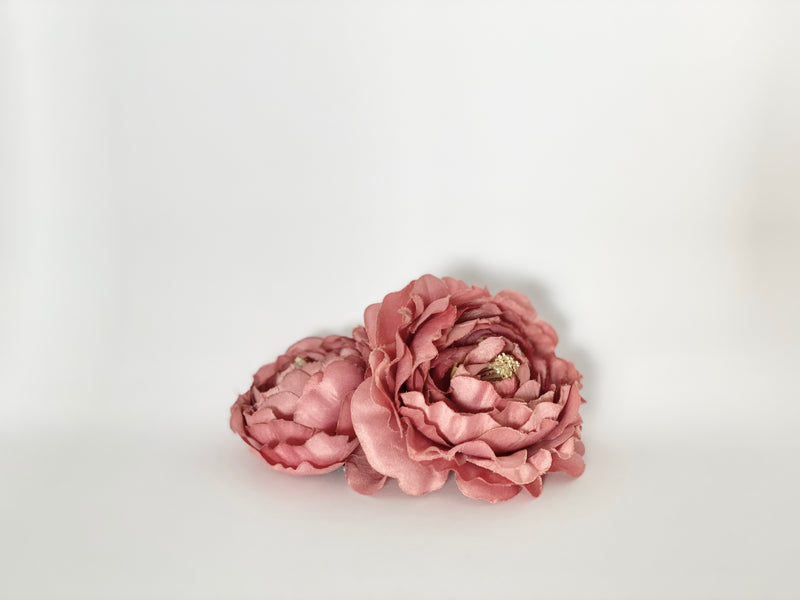 Mauve Ranunculus