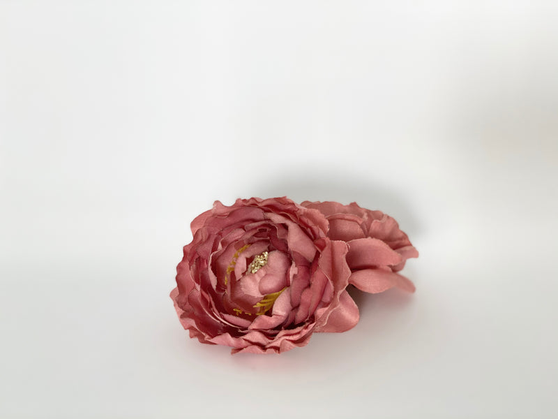 Mauve Ranunculus