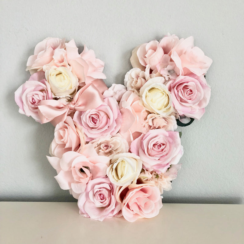 Minnie Mouse ears decor Minnie