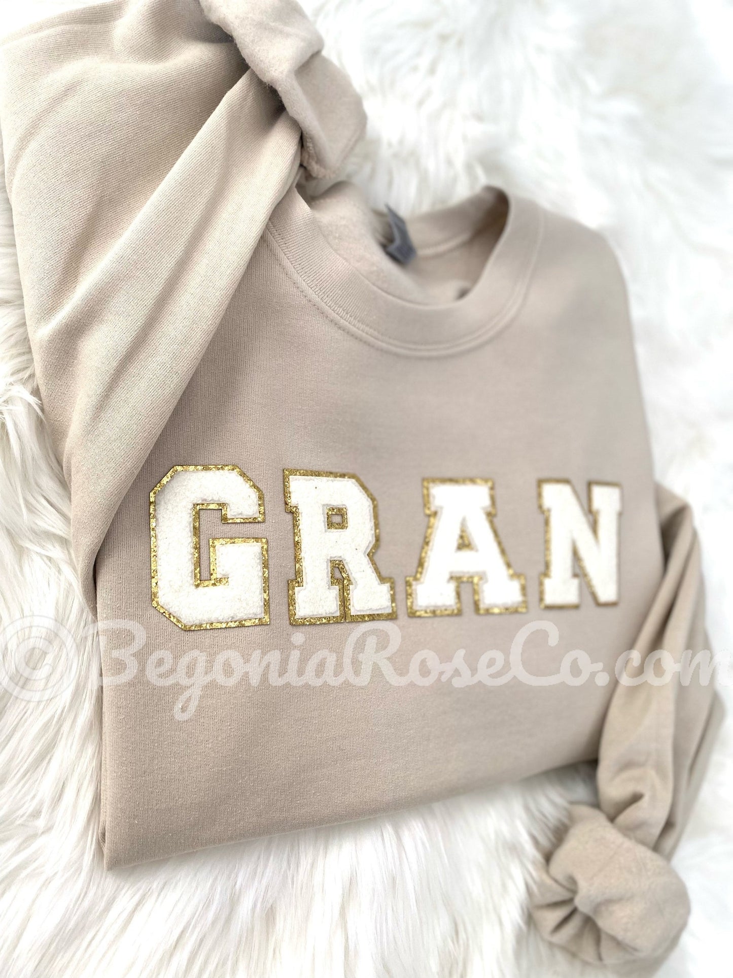 NANA sweatshirt gift for grandma - white Gildan crewneck with pink patches