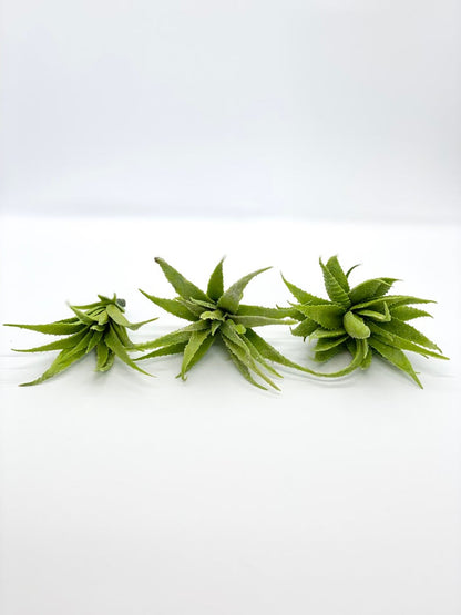 Light Green Artificial Aloe Succulent Pick Green Aloe Fake Succulent Decor Terrarium Plant Succulent Aloe Plant Aloe Pick Fake Aloe Greenery