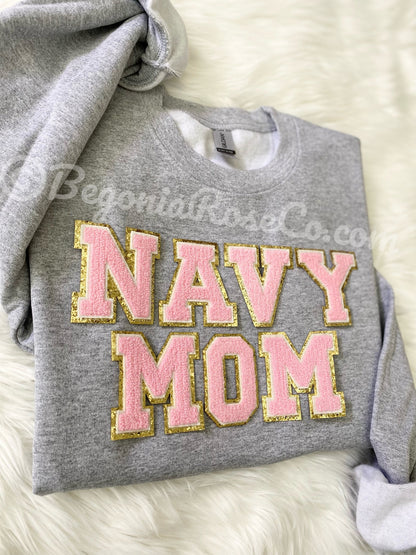 NAVY MOM Letter Patch Sweatshirt